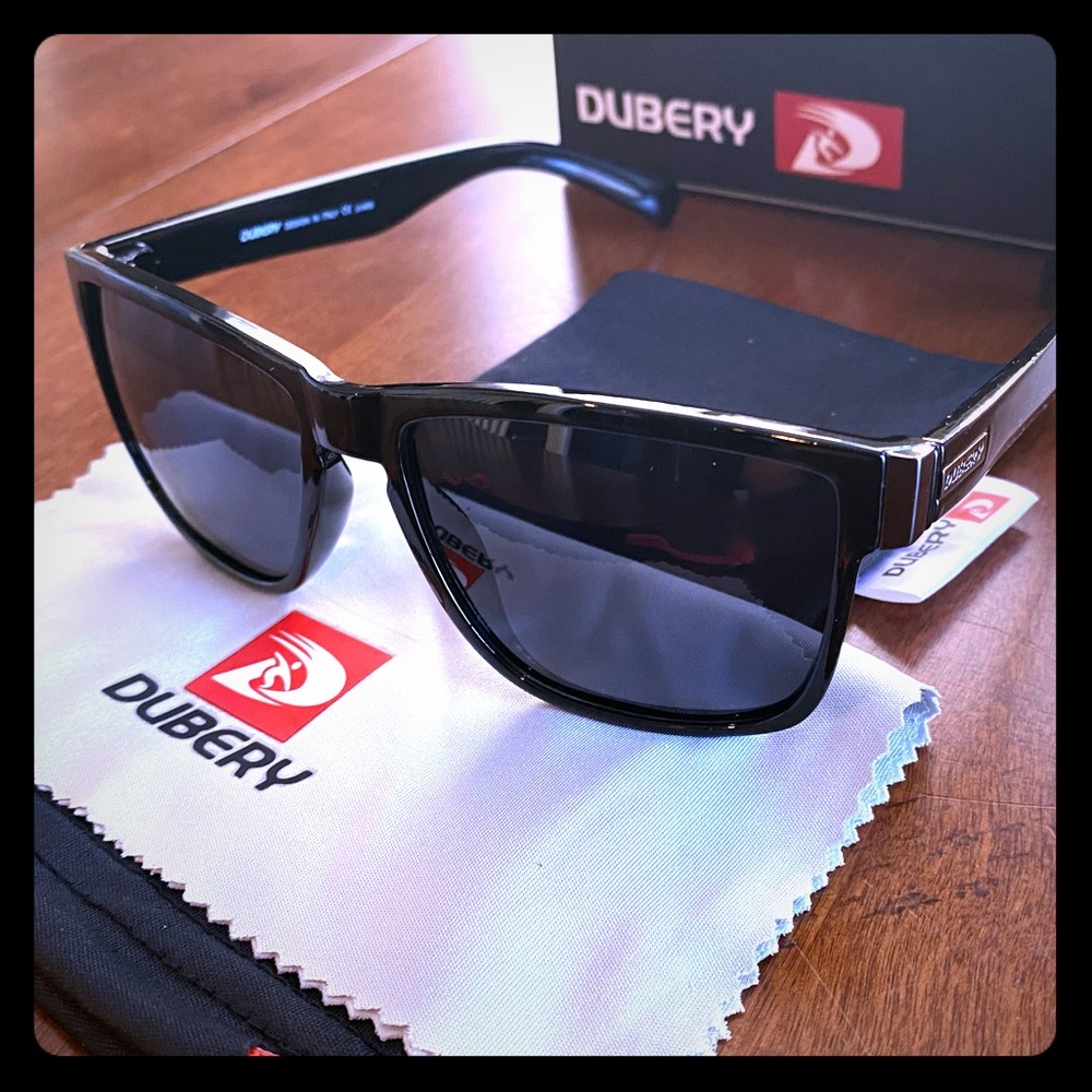 Dubery Sunglasses NWT